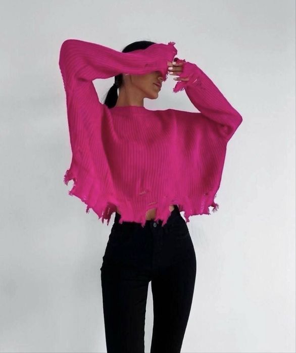 Світер рваний     .