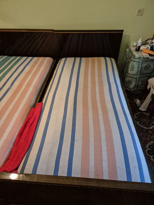 Віддам диван+ 2 кроваті, шафа. Самовивіз м.Трускавец