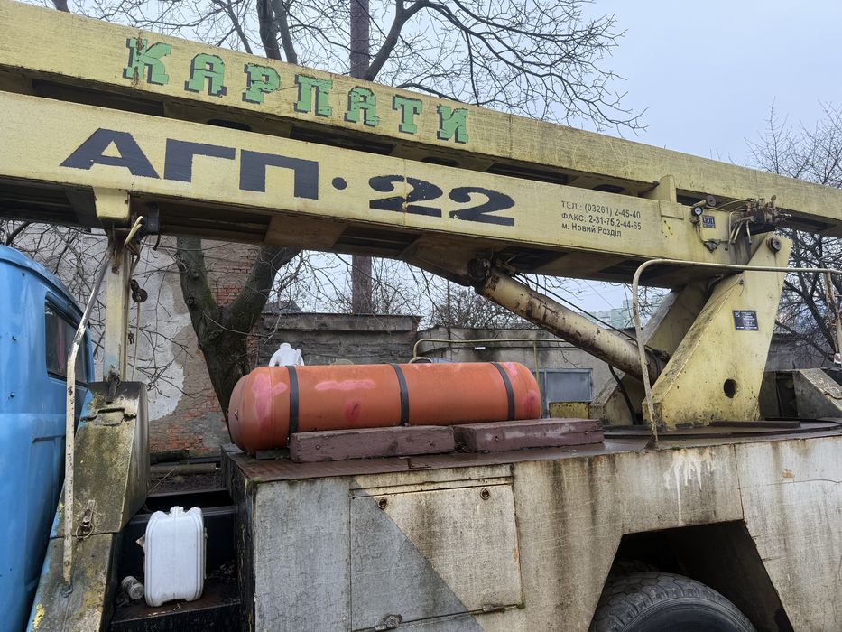 Продам Автовишка ЗІЛ- 130  спецтехніка автопідйомник