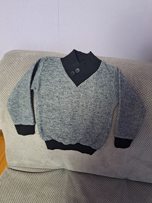 Продам вещи на мальчика за все 180р.