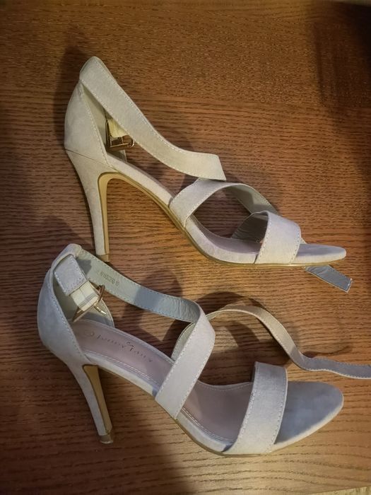 Buty sandały na obcasie beżowy/szary 38