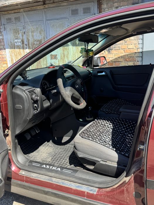 Продається доглянутий Opel Astra