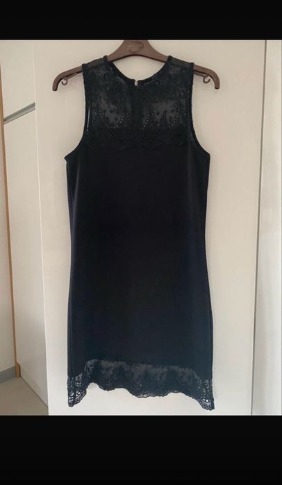 Sukienka damska z koronką z firmy Mohito