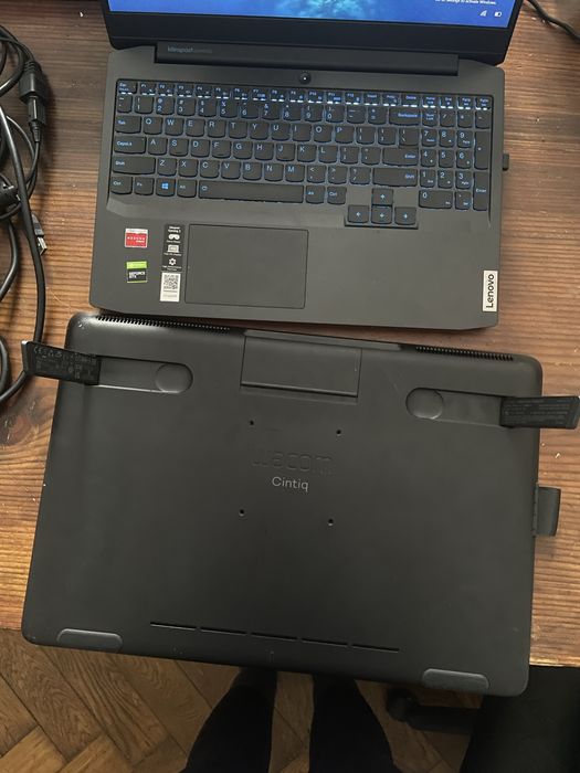 Tablet graficzny 15.6" WACOM Cintiq 16