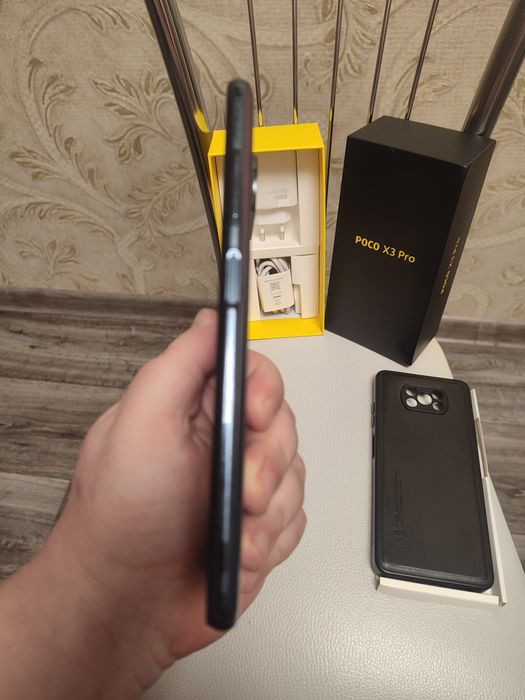 ИГРОВОЙ Poco X3Pro, памяти 8-256гиг, хорошее состояние.