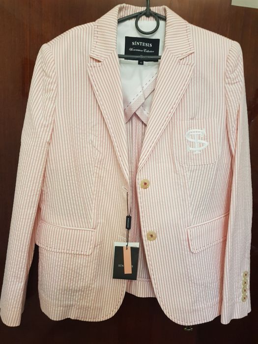 Пиджак женский, страна изготовитель Испания