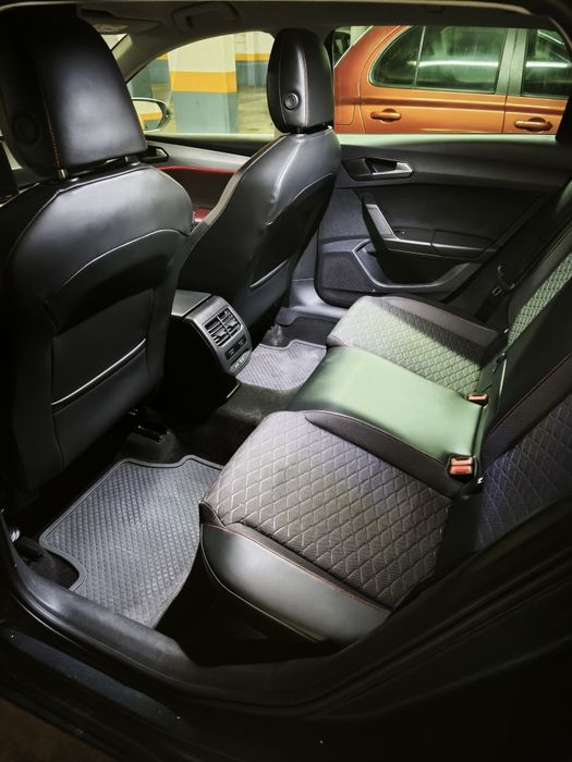 SEAT Leon FR 2000cc/150cv cx Automática de Garagem