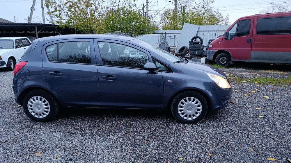Opel corsa в очень хорошем состоянии