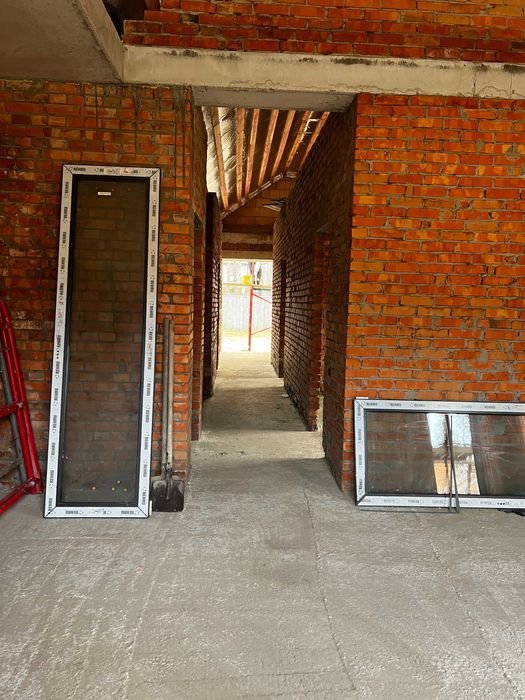 одноповерховий дуплекс в Лісовій Бучі, з газом, через дорогу ліс без %