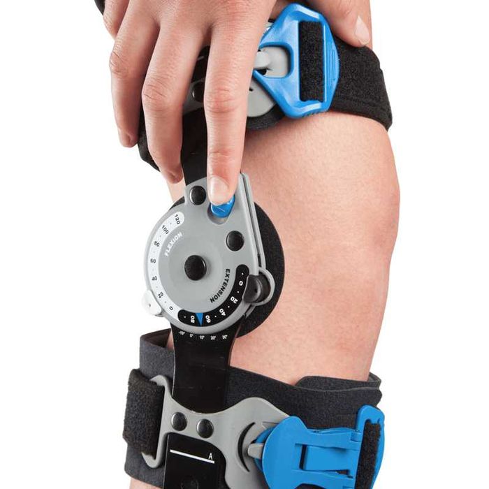 Післяопераційний ортез на колінний суглоб Ossur Rebound Post-Op Knee