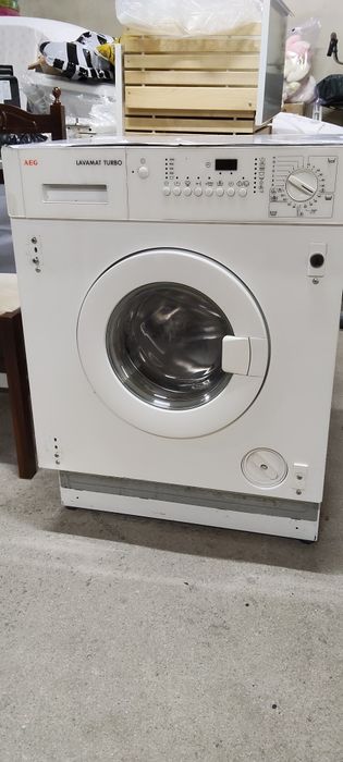 Máquina de lavar e secar