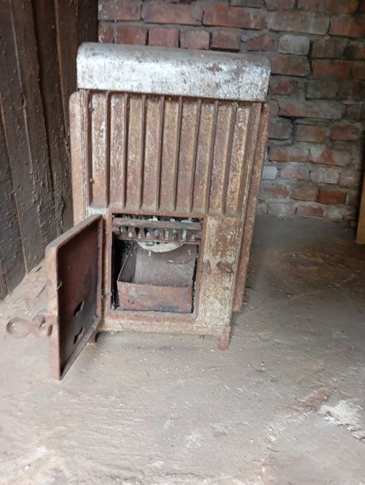 Kominek Piecyk żeliwny koza mały