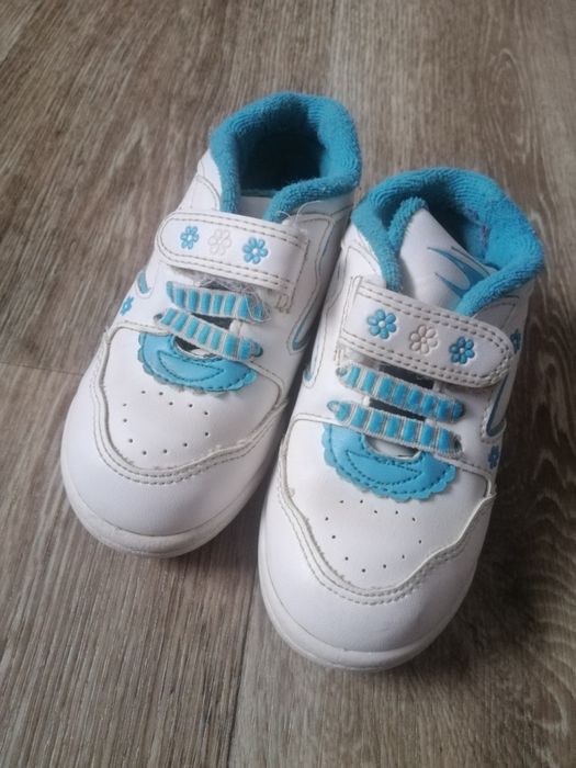 Кроссовки 13,5 стелька