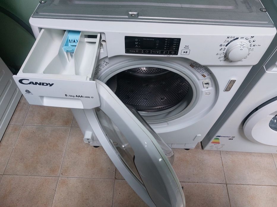 Máquina de lavar e secar roupa  8 kg