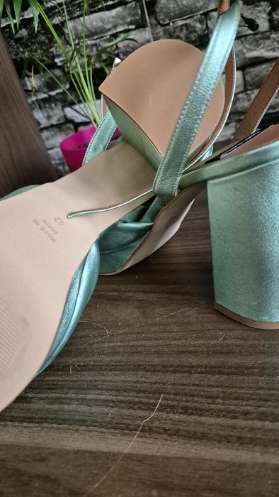 Buty na obcasie Angel Alarcon