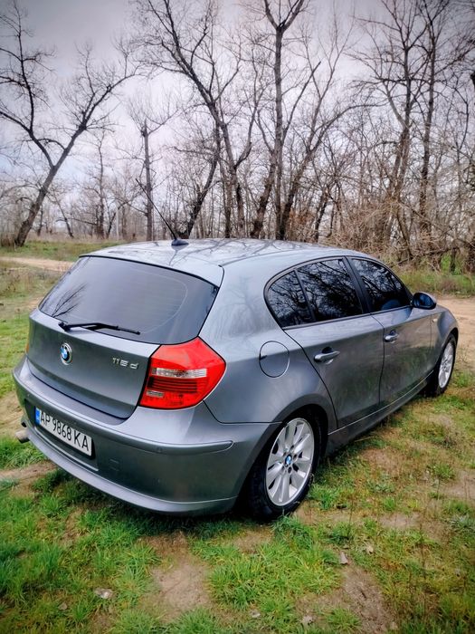 BMW         118d