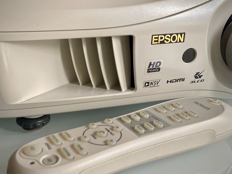 Epson EMP-TW520 Projektor Rzutnik HD Ready 3LCD W Pelni Sprawny