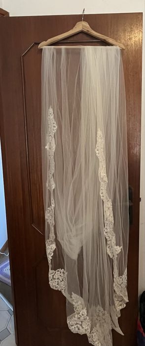 Vestido de noiva e véu Amour Glamour – renda e tule, estilo princesa