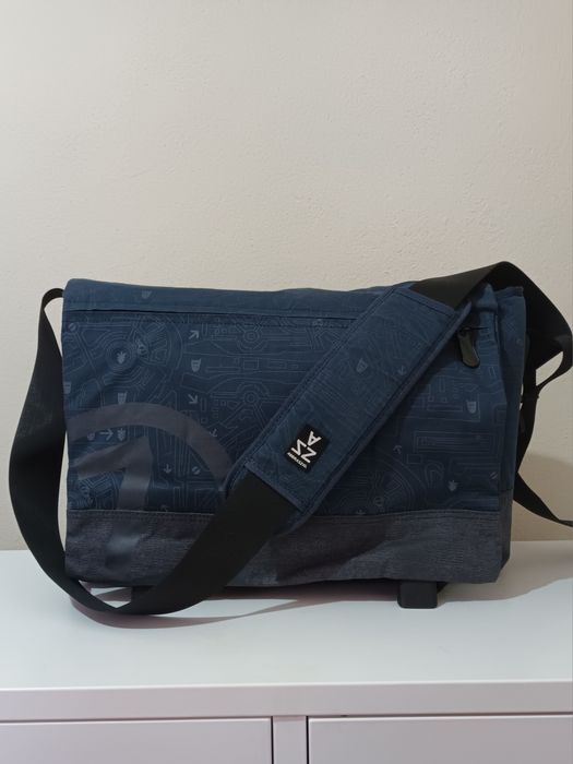 Mala grande a tiracolo para computador portátil