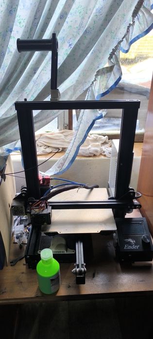 Duas impressora 3d Ender 3v1