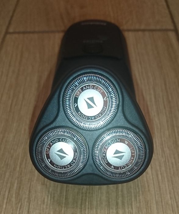 Электробритва Philips