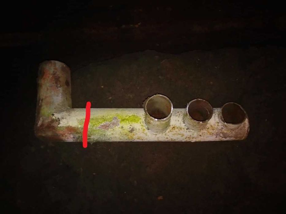 Rozdzielacz dolny stalowy fi 114mm 11,4cm na 76mm element rury 1 szt