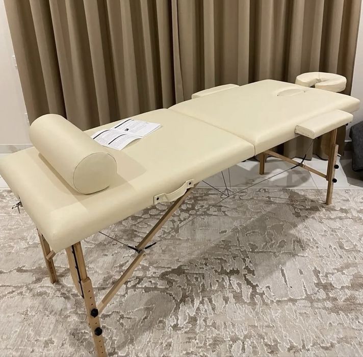 Масажний стіл на 2 секції