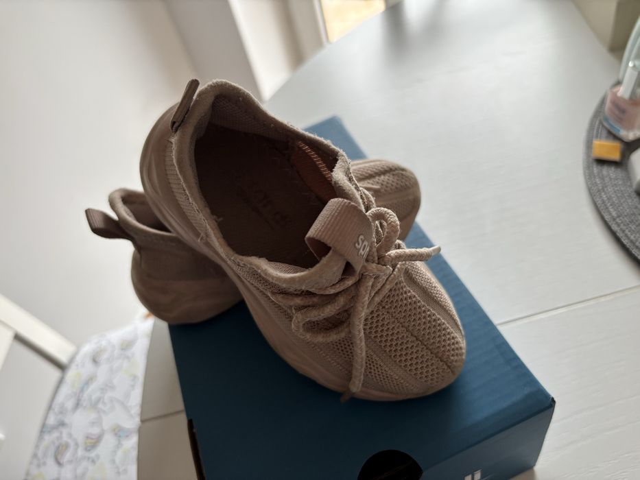 Adidaski sprandi