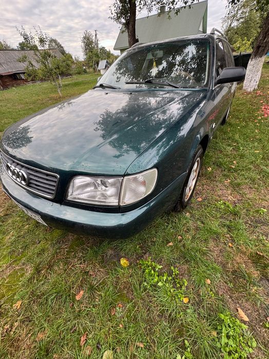 Автомобіль Ауді А6