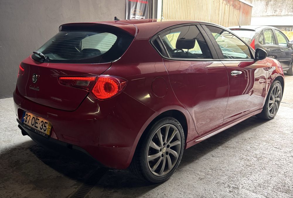 Alfa Romeo Giulietta Veloce  Jtdm - 190 Milkm - Nacional