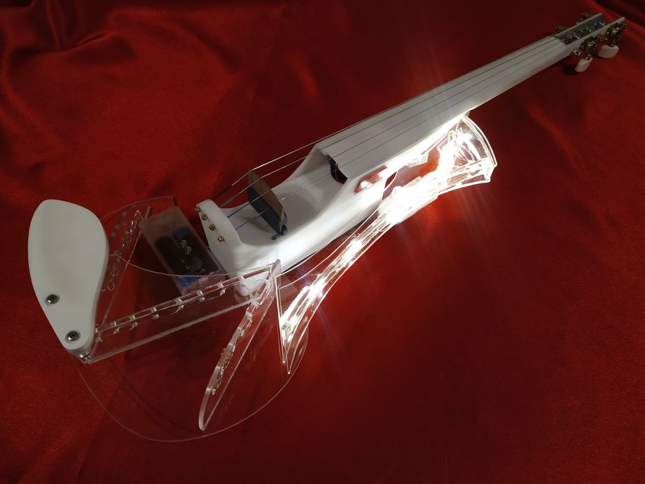 Nowe lutnicze kompozytowe skrzypce elektryczne Makowski Winter Night