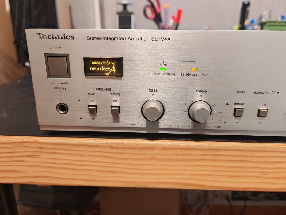 Techins Amplificador Integrated  SU-V4X