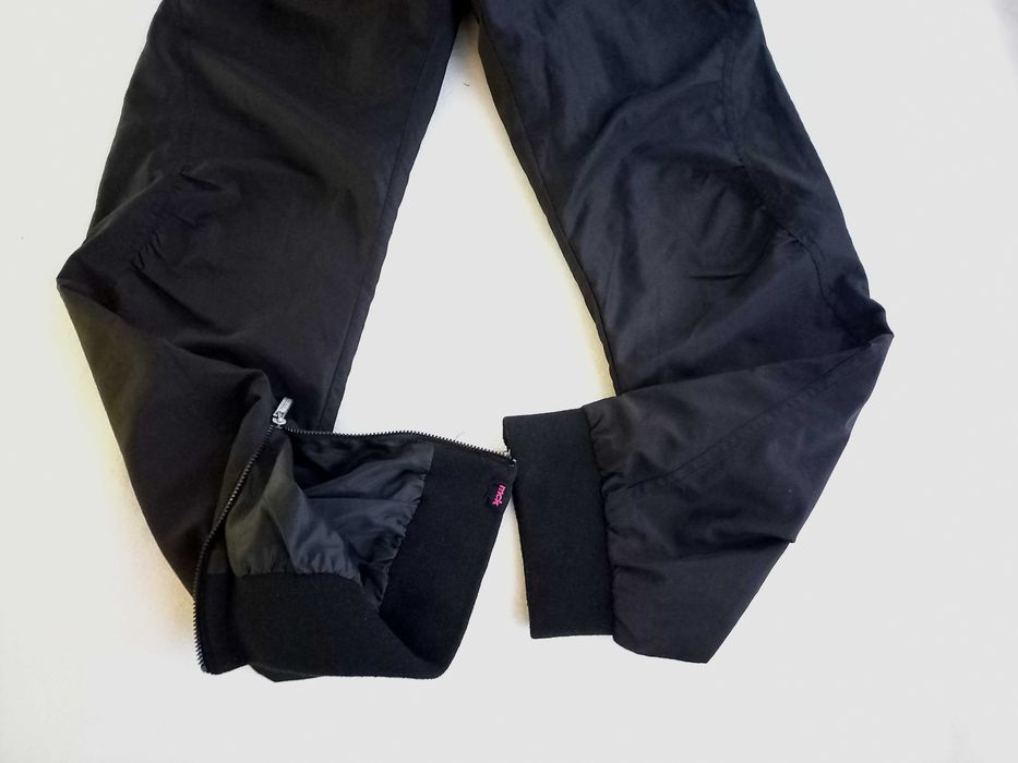 Штани спортивні плащівка, довжина 98 см.