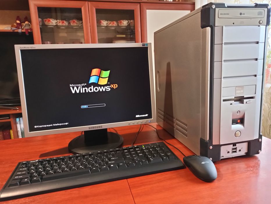 Компьютеры с мониторами Samsung SyncMaster 923NW