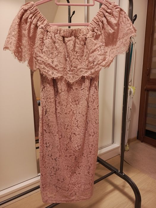 Sukienka w rozmiarze M