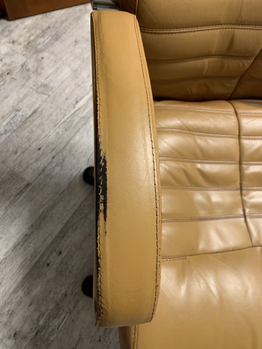 Кресло директорское. Натуральная кожа.