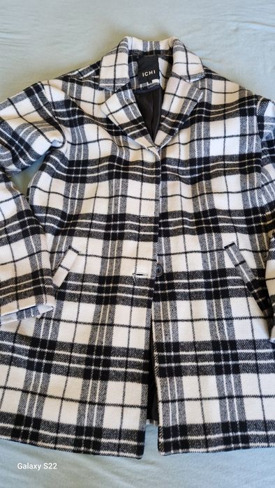 Płaszcz damski w kratę