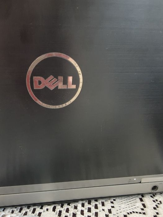 Sprzedam laptop firmy Dell