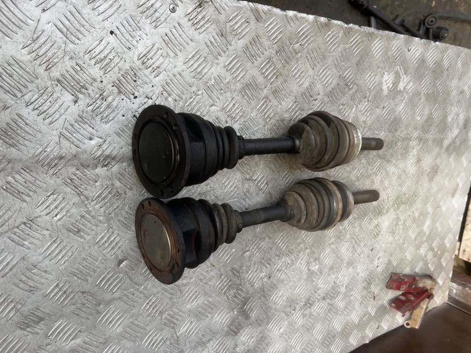 Полуось привод Ниссан террано 2 об 2.4 nissan terrano
