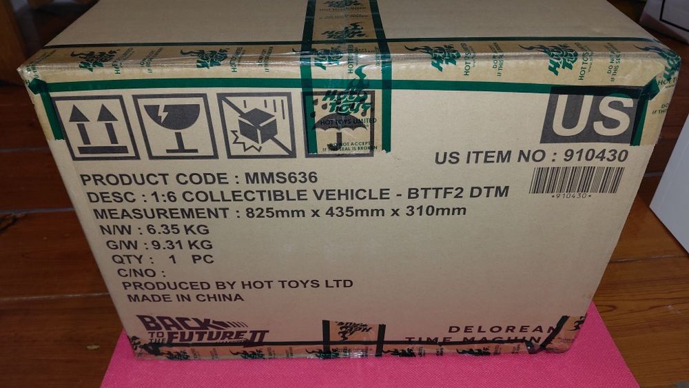 Hot Toys Back to the Future part II DeLorean Time Machine escala: 1/6