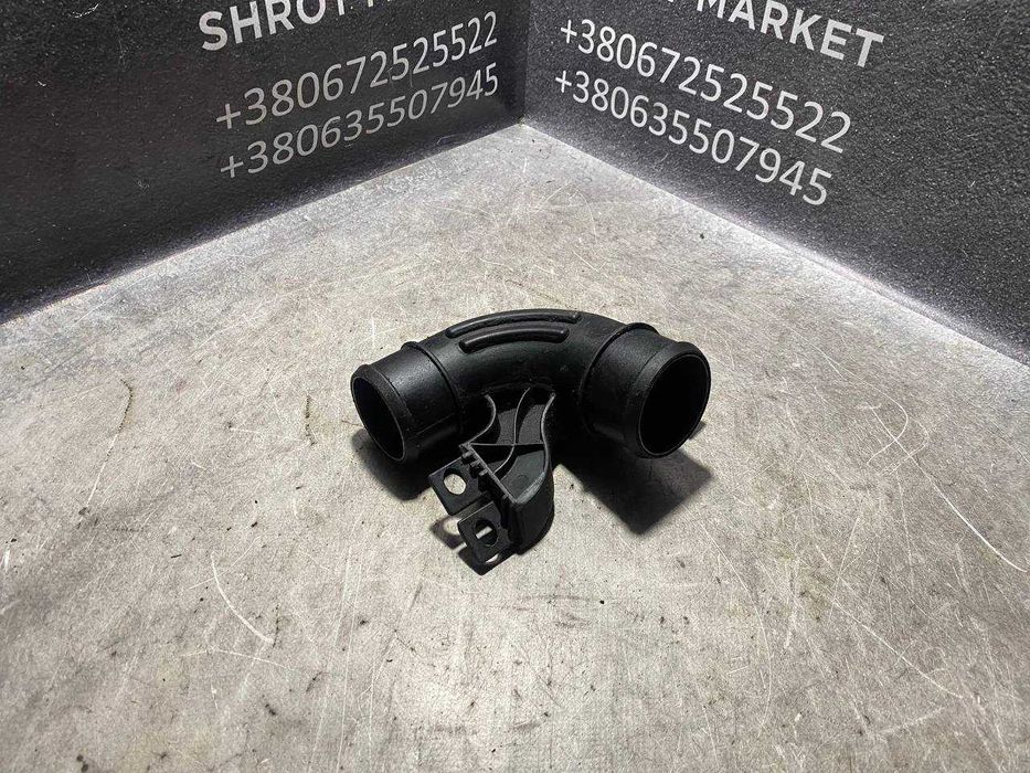 Патрубок інтеркулера з датчиком тиску наддуву Mercedes  A0041533128