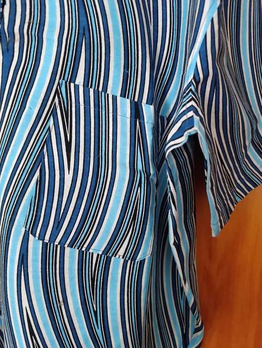 Camisa Capulana Azul e Branca