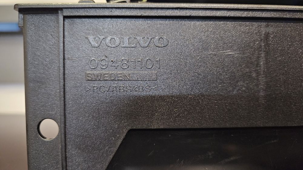 Oryginalny Magazynek CD Volvo 850 S70 V70 C70 | OEM