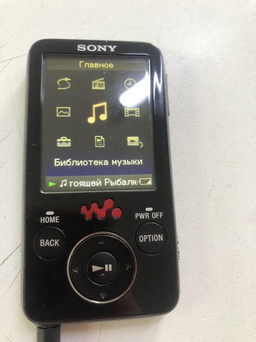 Мп 3 плеер Sony с зарядкой