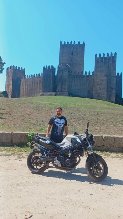 Bmw f800r,  ano 2011