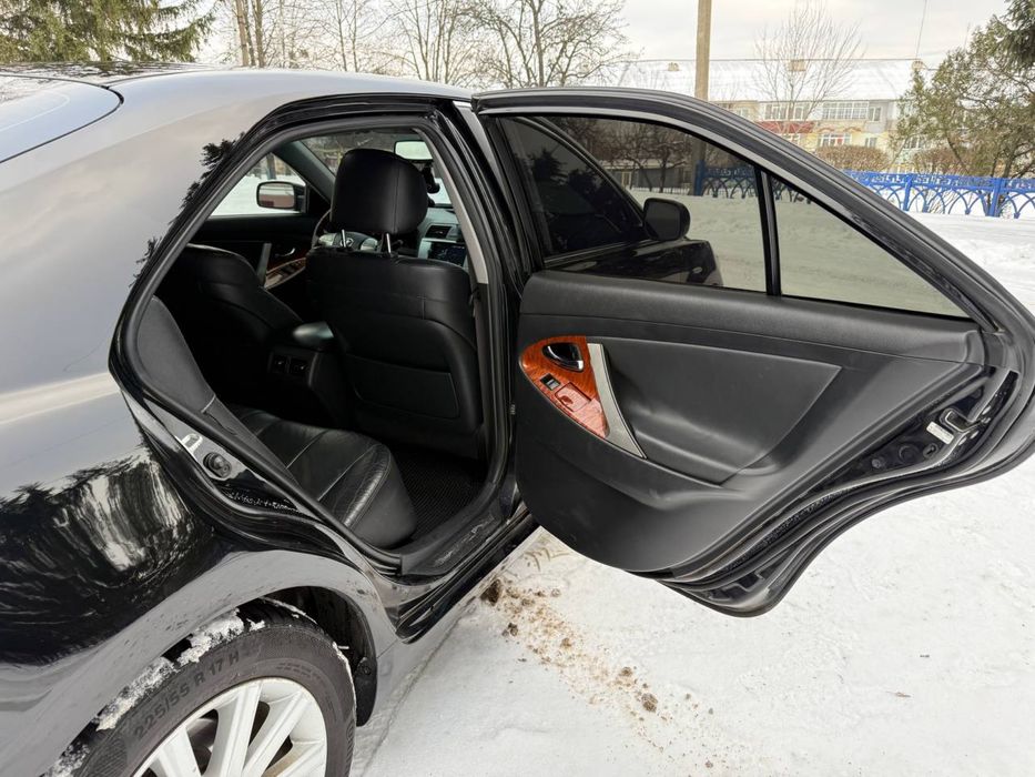 Продам TOYOTA Camry