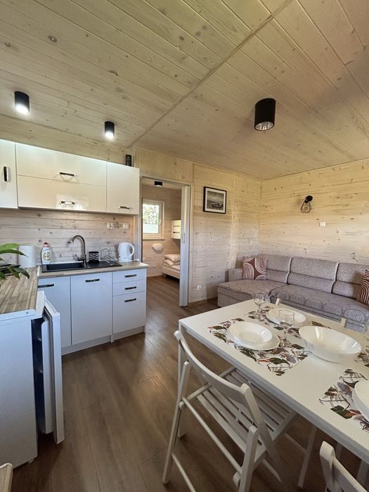 Domki nad morzem , noclegi , parking,plac zabaw,,Milka Ustka