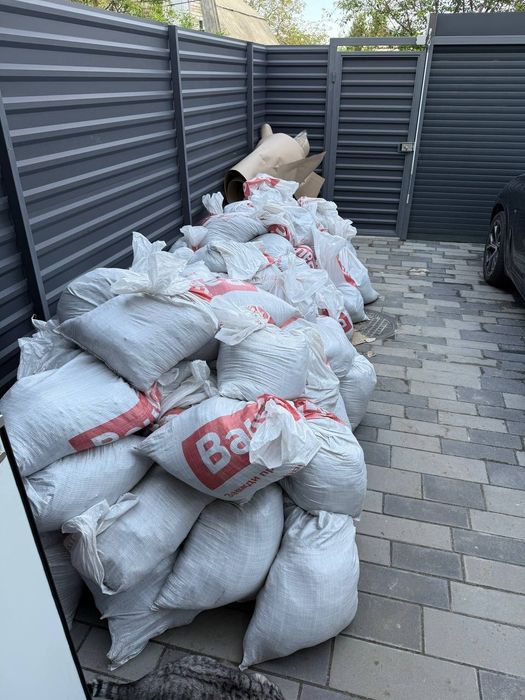 Вивіз сміття. Вивезем ваш побутовий хлам та будівельне сміття