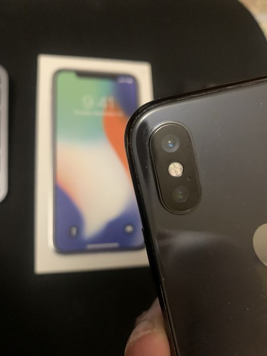 Iphone X 64 GB 9/10 Технiчно ідеал