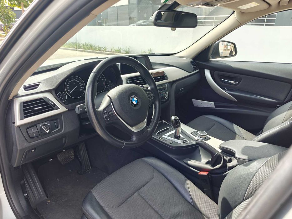 BMW 330e F30 2018